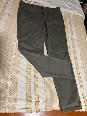 41 Hawthorn Olive Utility Straight Pants